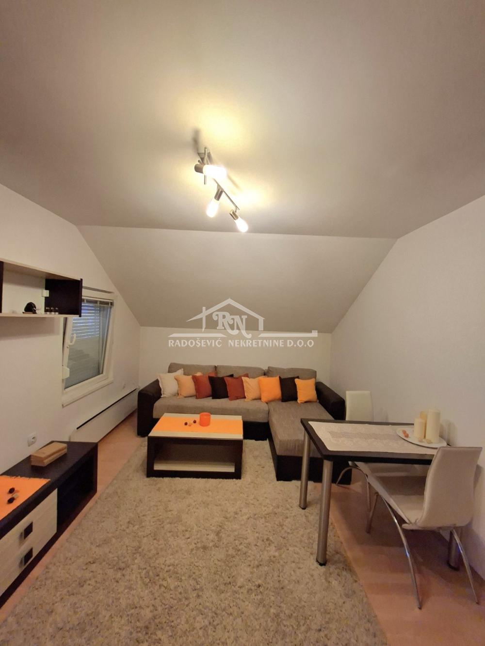 Stan na prodaju u Beogradu, Borča, 25m2, cena 44000 evra