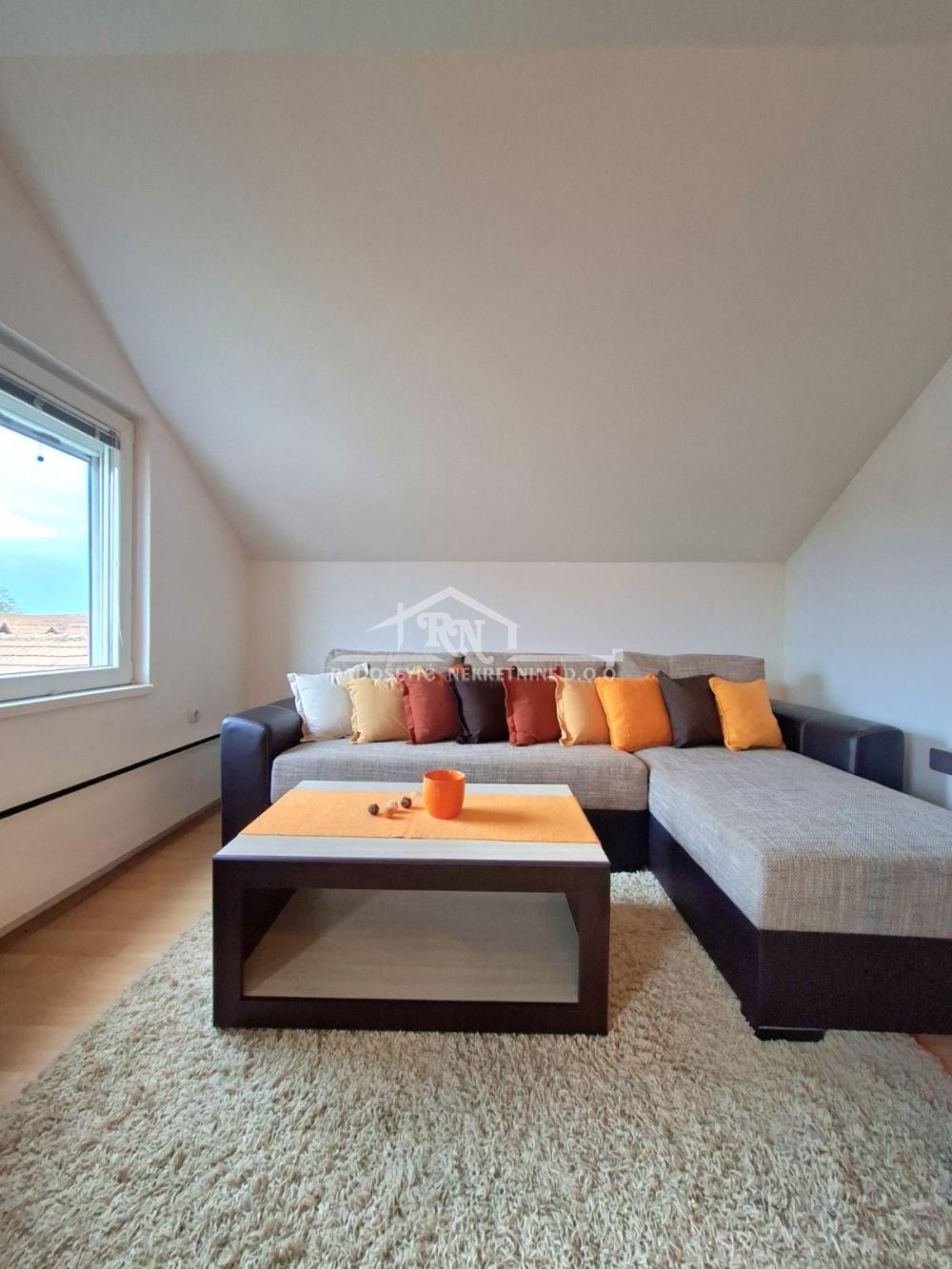 Stan na prodaju u Beogradu, Borča, 25m2, cena 44000 evra