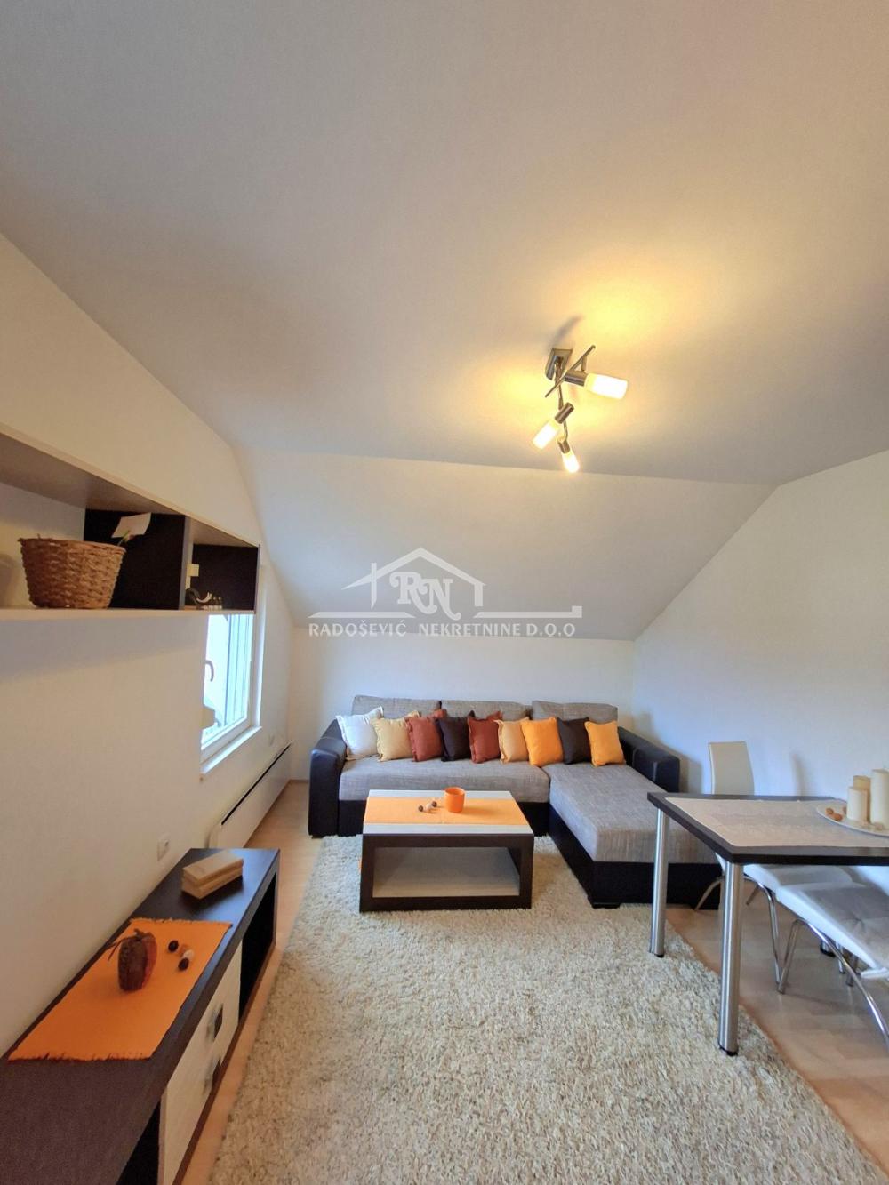 Stan na prodaju u Beogradu, Borča, 25m2, cena 44000 evra