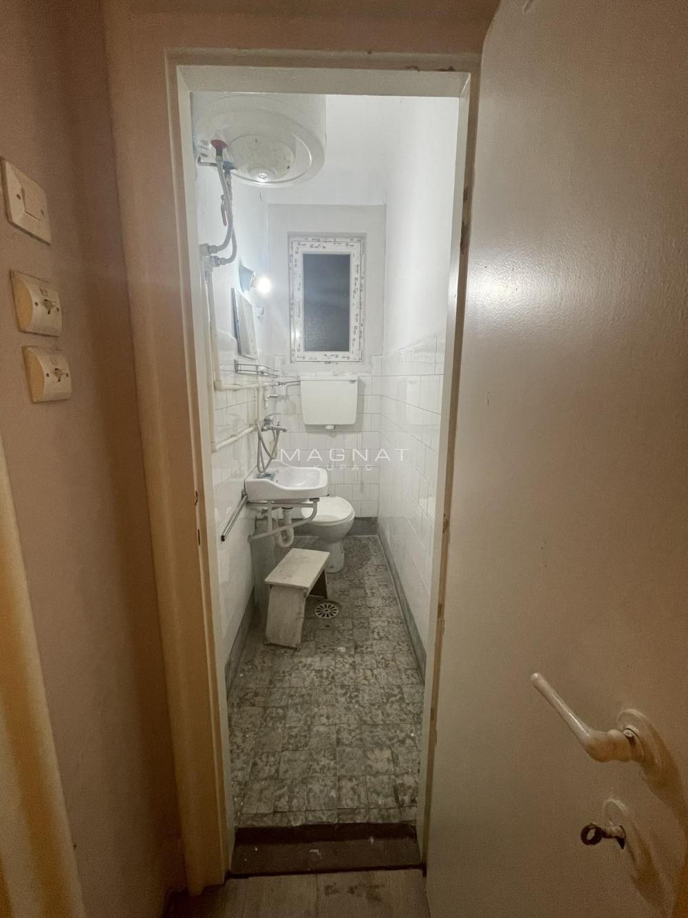 Stan na prodaju u Beogradu, Stari grad, troiposoban, 97m2, cena 343000 evra