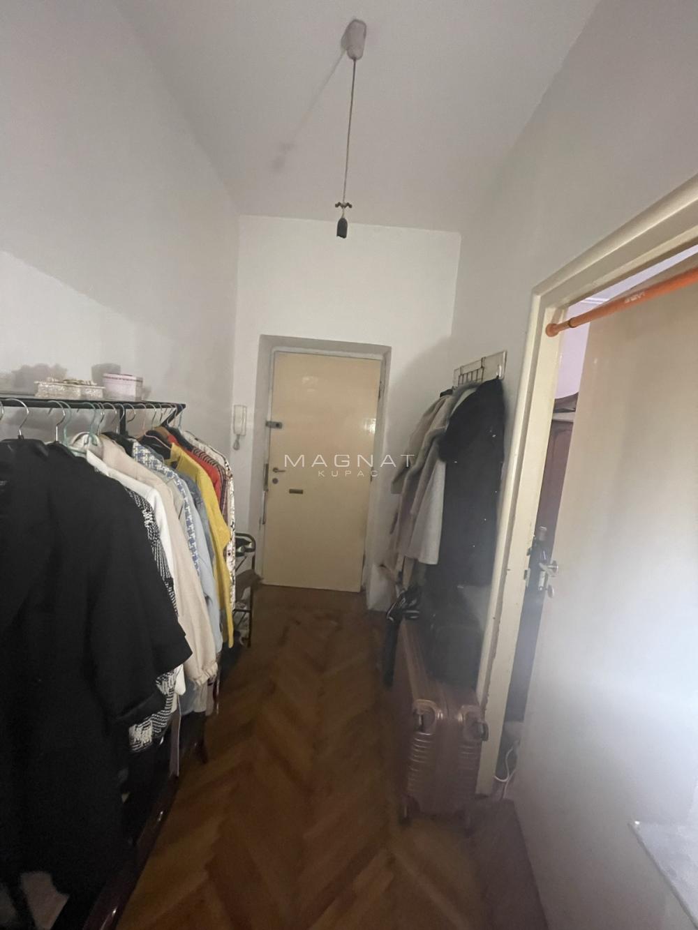 Stan na prodaju u Beogradu, Stari grad, troiposoban, 97m2, cena 343000 evra