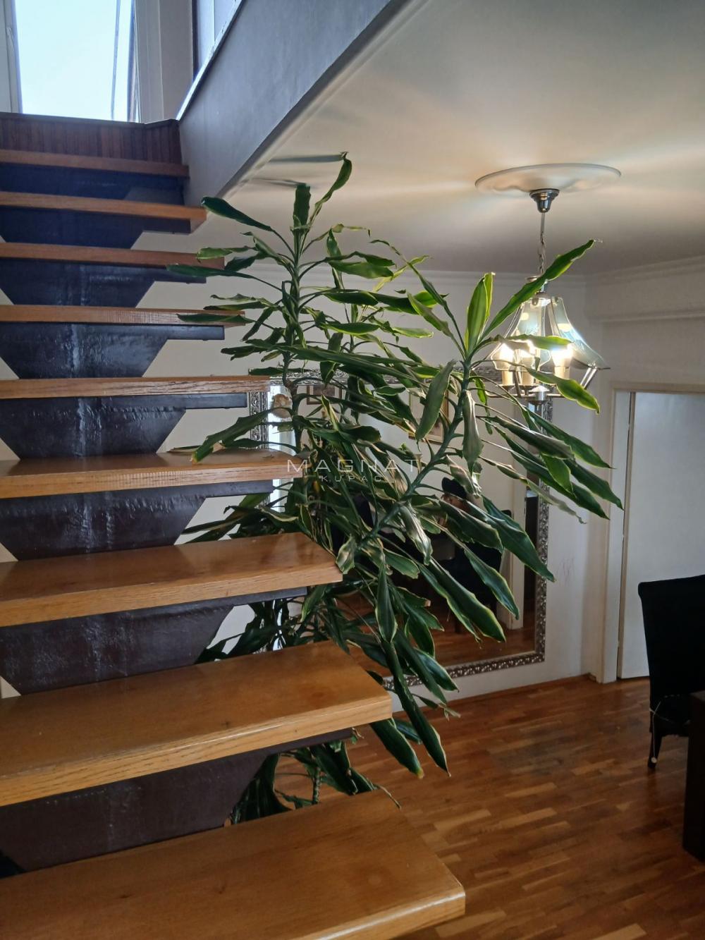 Stan na prodaju u Beogradu, Vračar, cetvorosoban, 120m2, cena 350000 evra