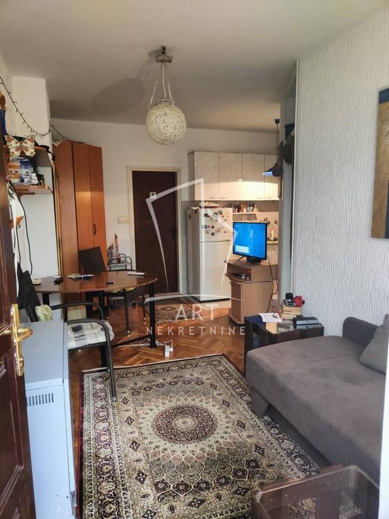 Stan na prodaju u Beogradu, Žarkovo, jednoiposoban, 30m2, cena 77800 evra