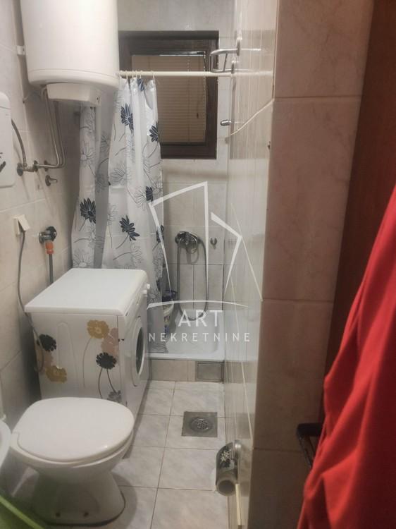 Stan na prodaju u Beogradu, Žarkovo, jednoiposoban, 30m2, cena 77800 evra