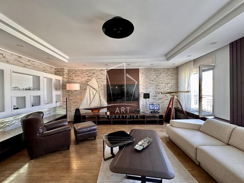 Stan na prodaju u Beogradu, Vračar, cetvorosoban, 148m2, cena 720000 evra