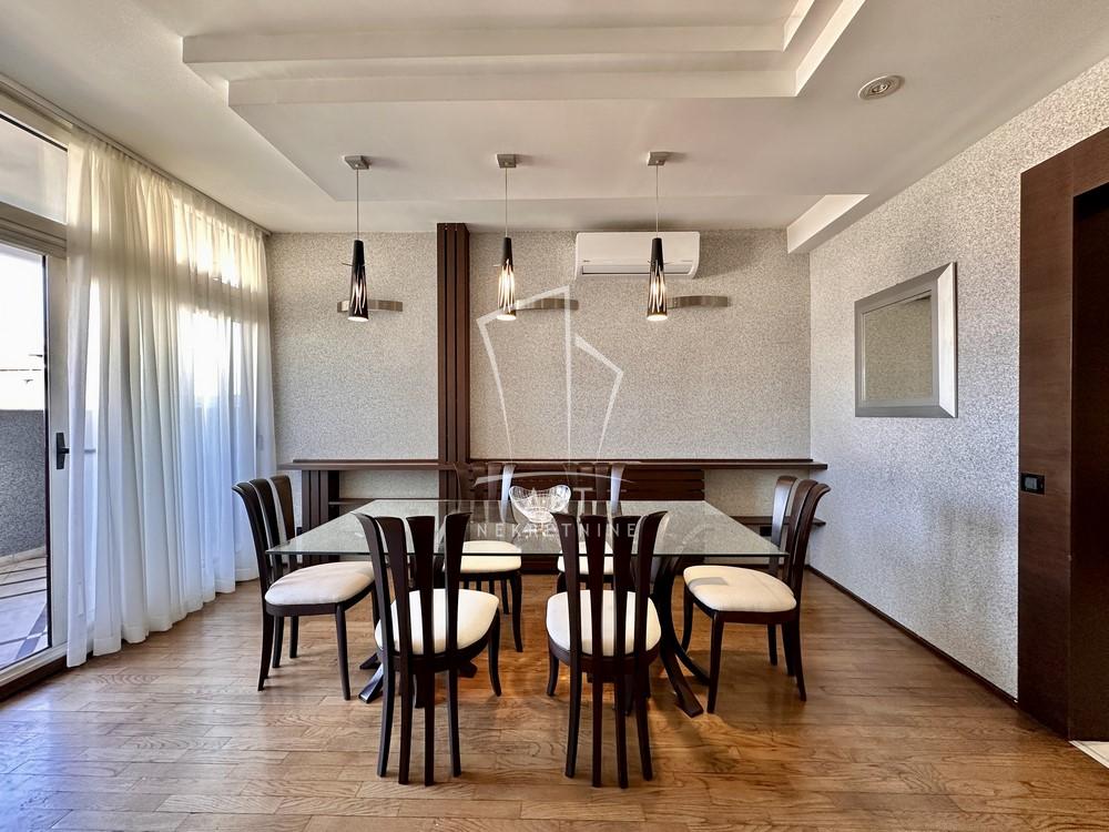 Stan na prodaju u Beogradu, Vračar, cetvorosoban, 148m2, cena 720000 evra