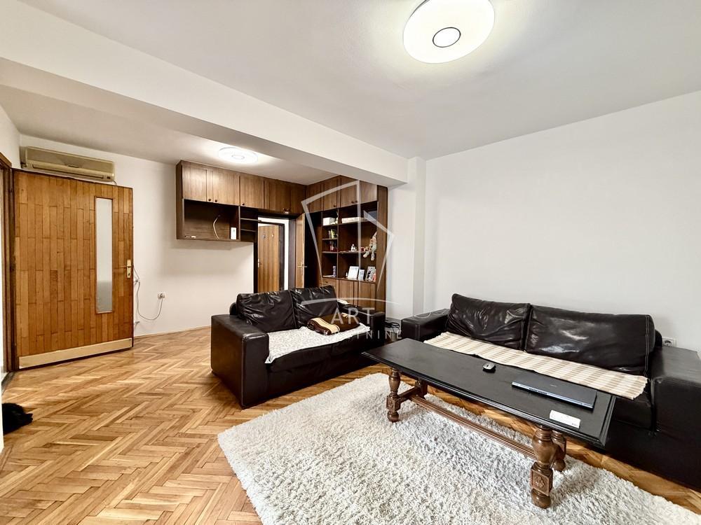 Stan na prodaju u Beogradu, Miljakovac, trosoban, 52m2, cena 169000 evra