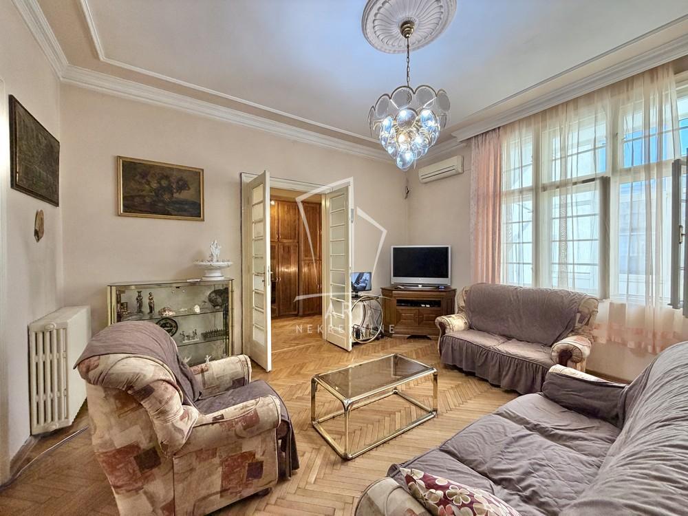 Stan na prodaju u Beogradu, Vračar, cetvorosoban, 111m2, cena 495000 evra