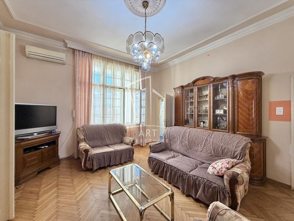 Stan na prodaju u Beogradu, Vračar, cetvorosoban, 111m2, cena 495000 evra