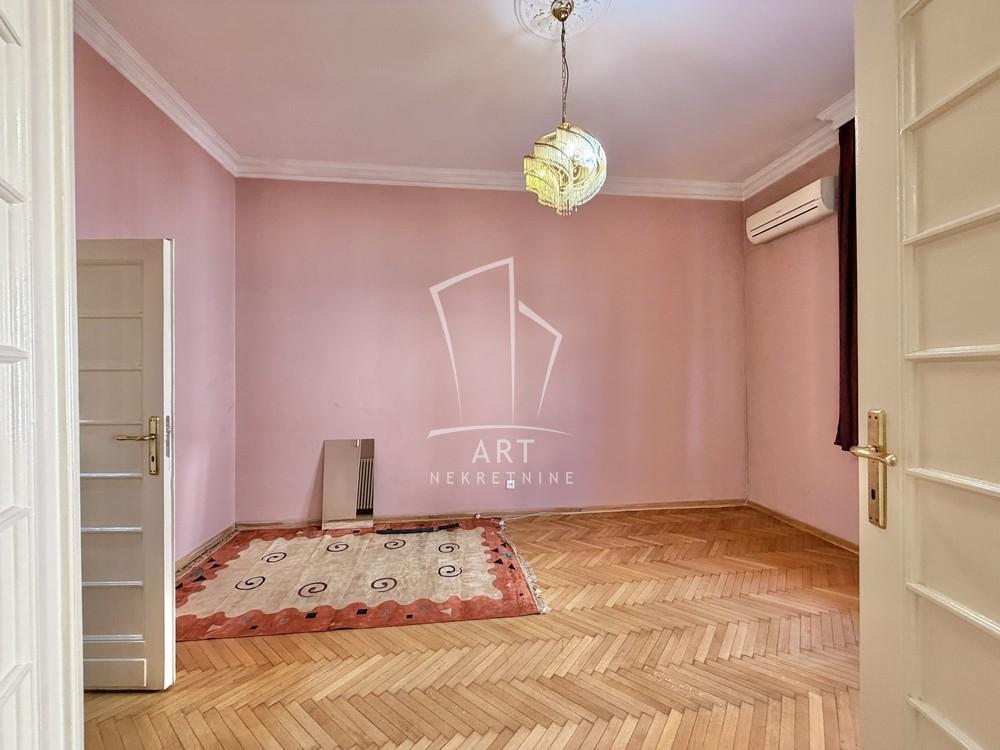 Stan na prodaju u Beogradu, Vračar, cetvorosoban, 111m2, cena 495000 evra