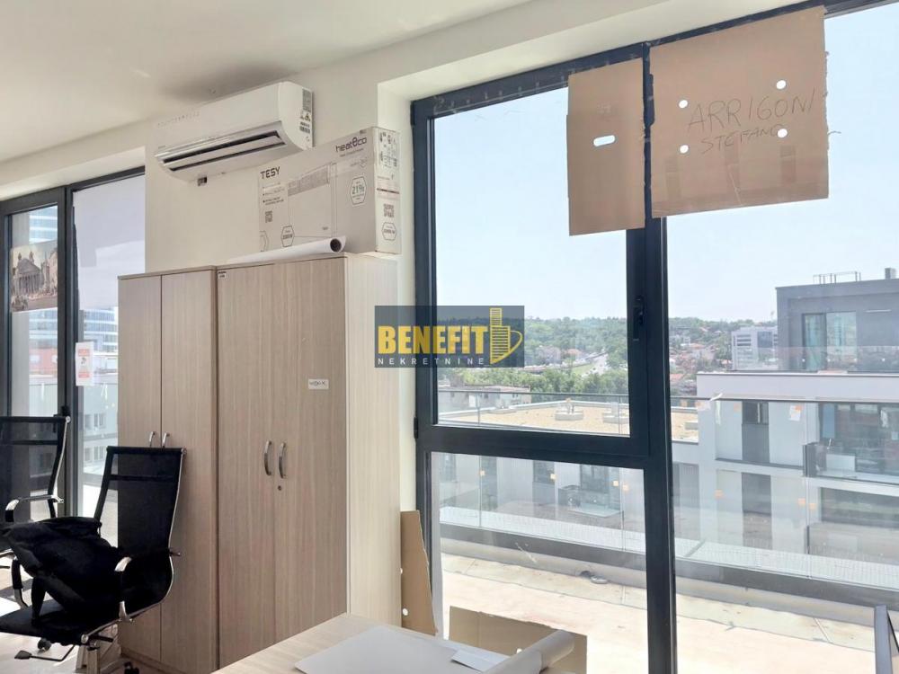 Stan na prodaju u Beogradu, Beograd na vodi, cetvorosoban, 175m2, cena 683000 evra