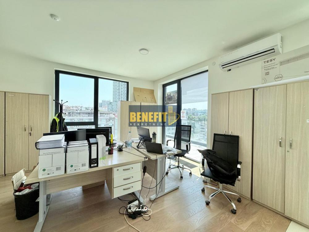 Stan na prodaju u Beogradu, Beograd na vodi, cetvorosoban, 175m2, cena 683000 evra