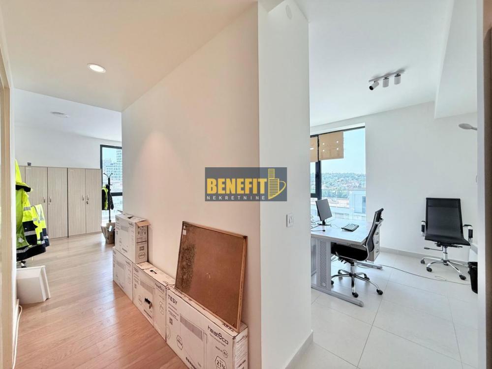 Stan na prodaju u Beogradu, Beograd na vodi, cetvorosoban, 175m2, cena 683000 evra