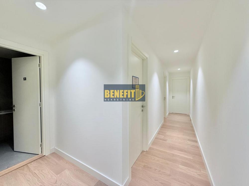 Stan na prodaju u Beogradu, Beograd na vodi, cetvorosoban, 175m2, cena 683000 evra