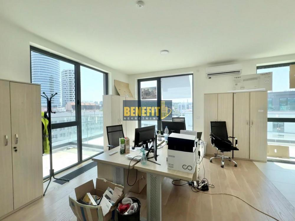 Stan na prodaju u Beogradu, Beograd na vodi, cetvorosoban, 175m2, cena 683000 evra