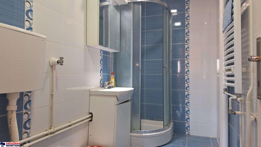 Stan na prodaju u Beogradu, Kumodraž, dvoiposoban, 59m2, cena 165000 evra