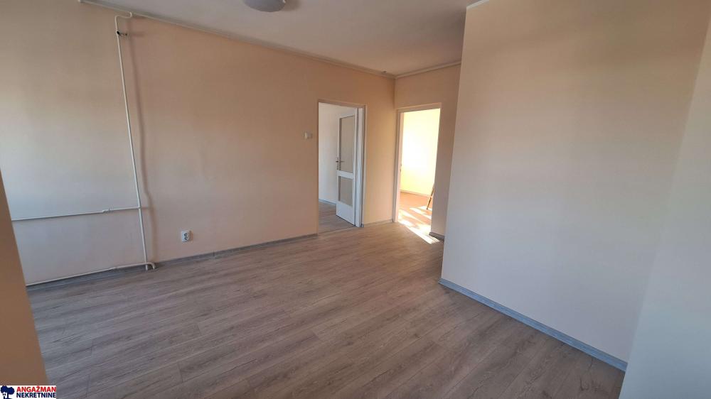 Stan na prodaju u Beogradu, Kumodraž, dvoiposoban, 59m2, cena 165000 evra