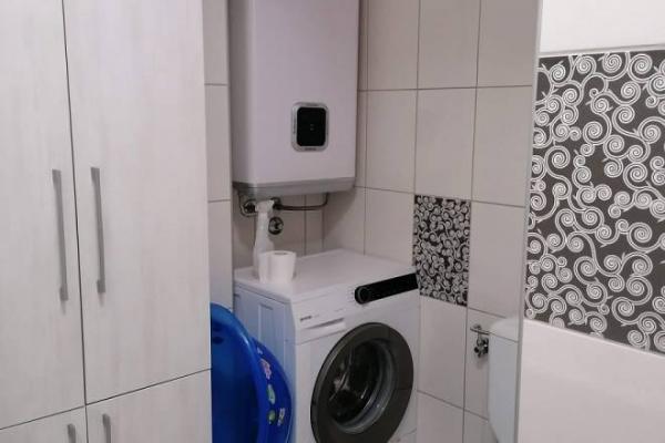 Stan na prodaju u Beogradu, Novi Beograd,Novi Beograd blok 31 (Merkator), dvosoban, 60m2, cena 250000 evra