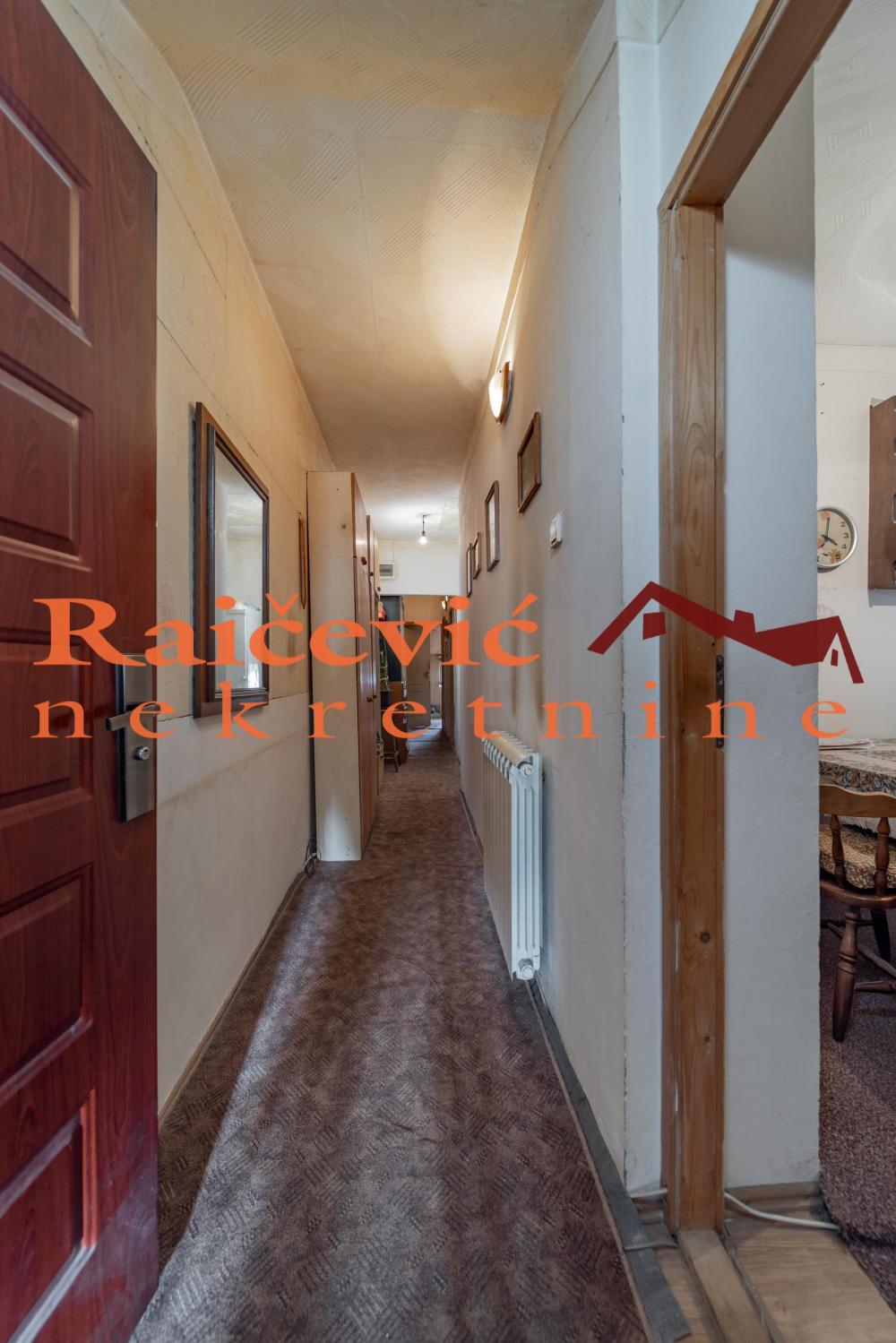 Stan na prodaju u Beogradu, Petlovo brdo, 91m2, cena 123000 evra