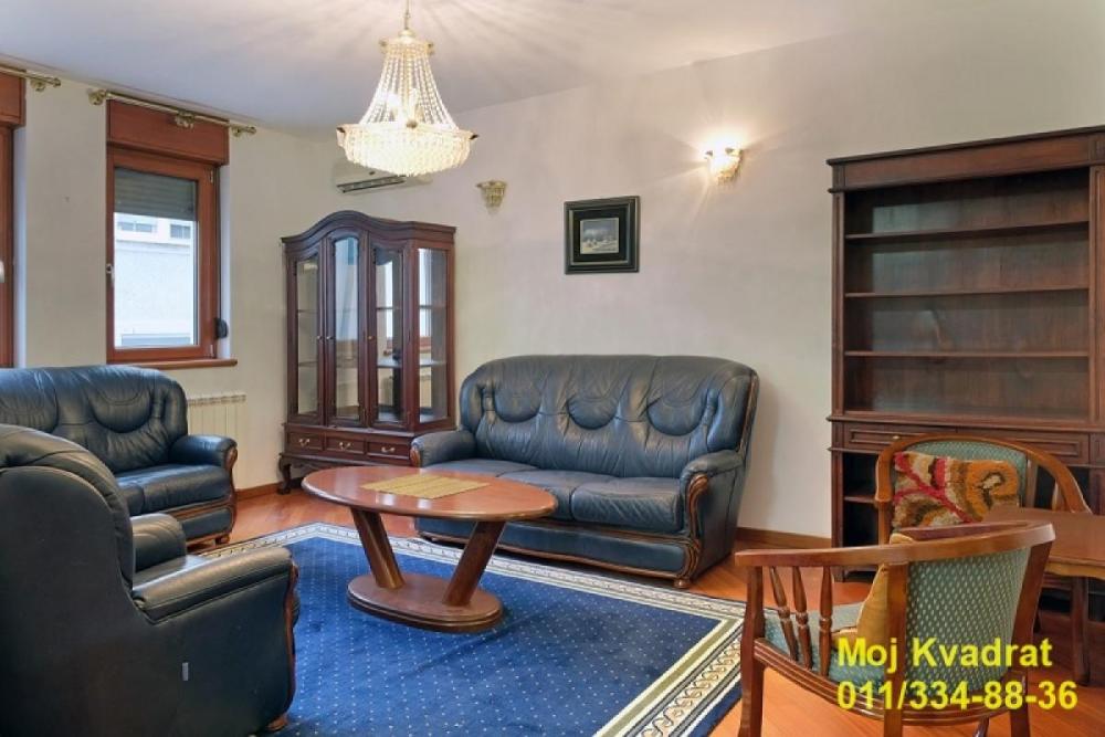 Stan na prodaju u Beogradu, Vukov spomenik, trosoban, 108m2, cena 420000 evra