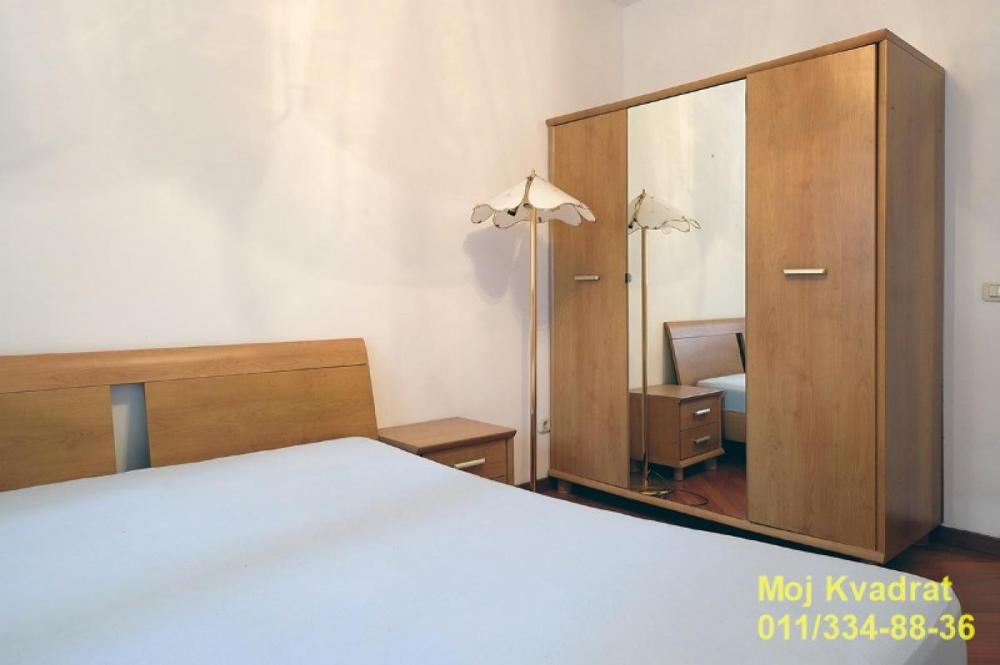 Stan na prodaju u Beogradu, Vukov spomenik, trosoban, 108m2, cena 420000 evra