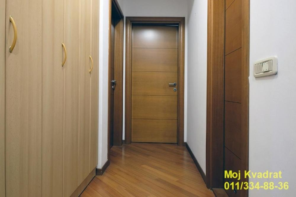 Stan na prodaju u Beogradu, Vukov spomenik, trosoban, 108m2, cena 420000 evra