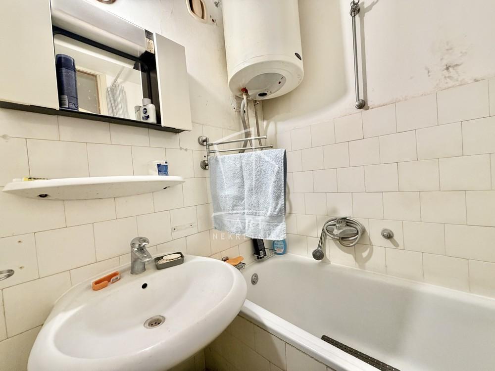 Stan na prodaju u Beogradu, Novi Beograd blok 62, cetvorosoban, 111m2, cena 270000 evra