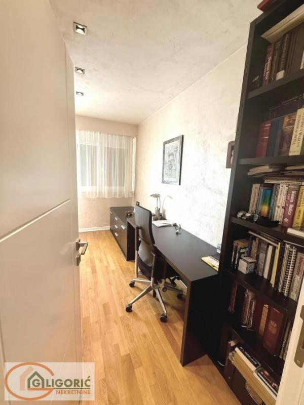 Stan na prodaju u Beogradu, Naselje Stepa Stepanović, 140m2, cena 310000 evra