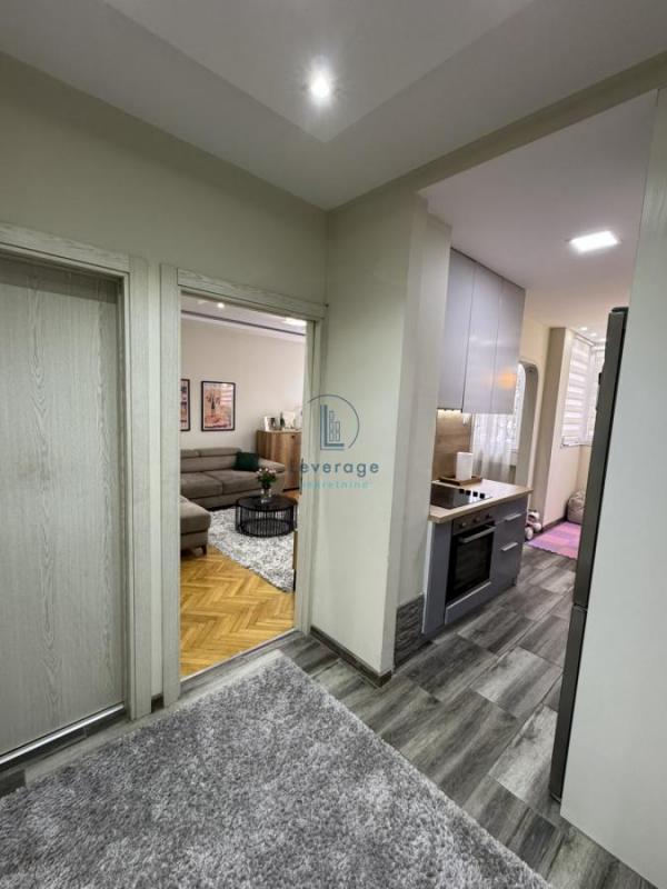 Stan na prodaju u Beogradu, Učiteljsko naselje, dvosoban, 53m2, cena 205000 evra