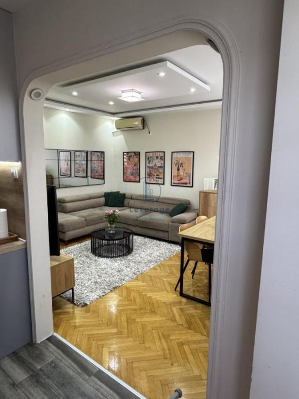 Stan na prodaju u Beogradu, Učiteljsko naselje, dvosoban, 53m2, cena 205000 evra