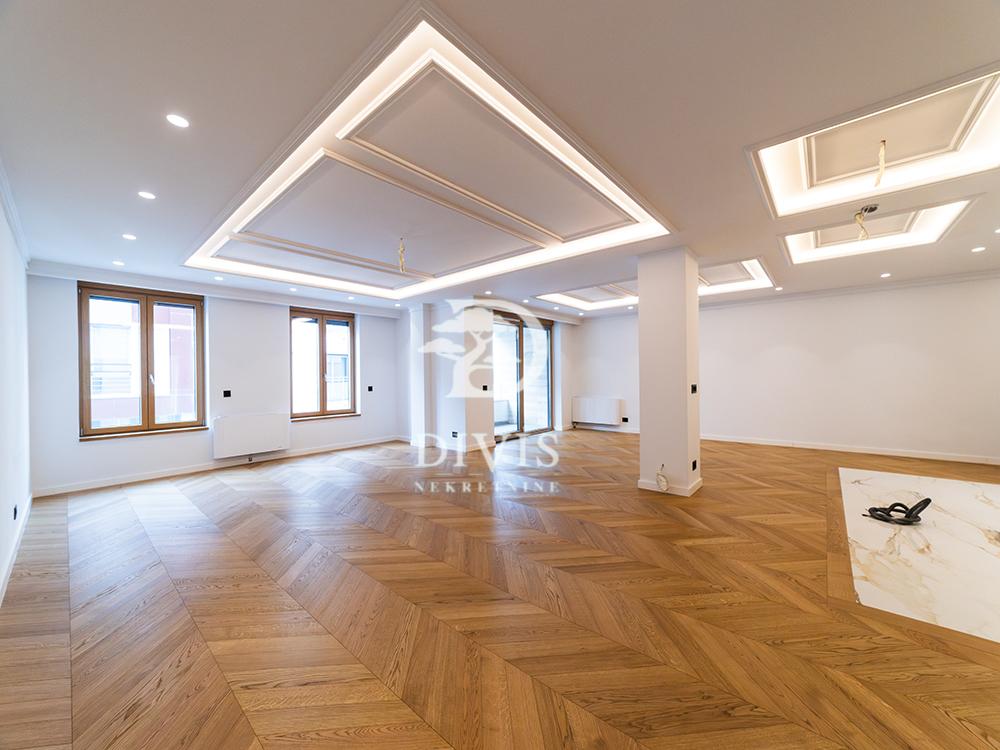 Stan na prodaju u Beogradu, Vračar (Hram), cetvorosoban, 228m2, cena 1254000 evra