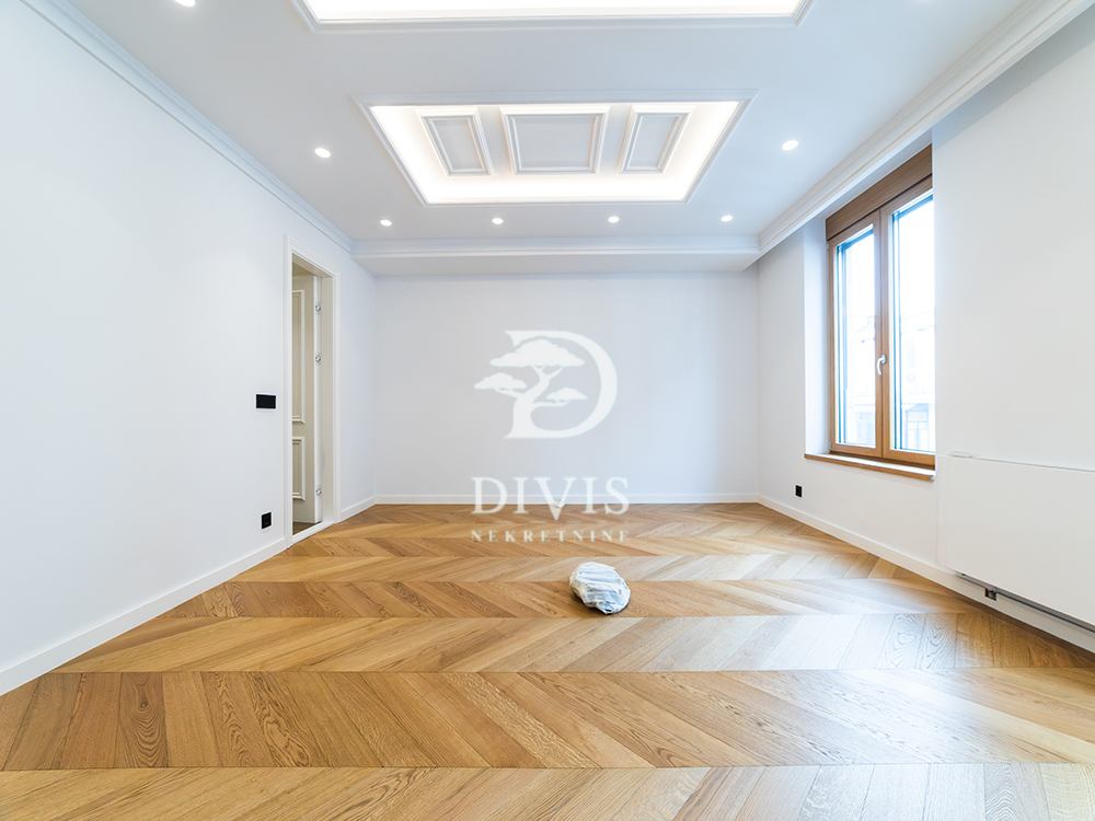 Stan na prodaju u Beogradu, Vračar (Hram), cetvorosoban, 228m2, cena 1254000 evra