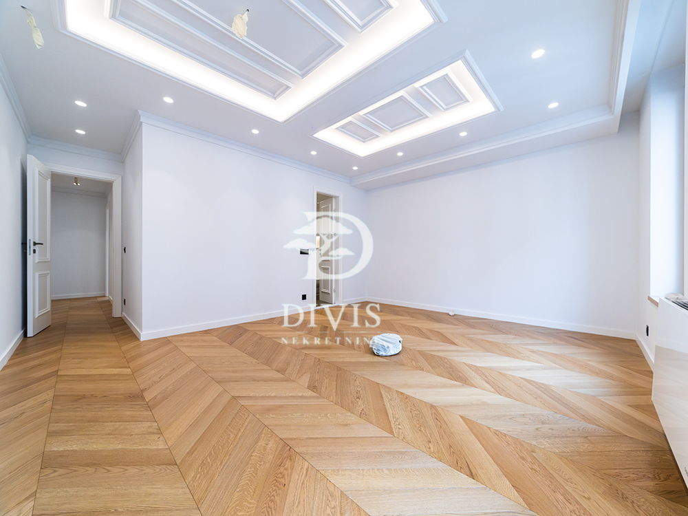 Stan na prodaju u Beogradu, Vračar (Hram), cetvorosoban, 228m2, cena 1254000 evra