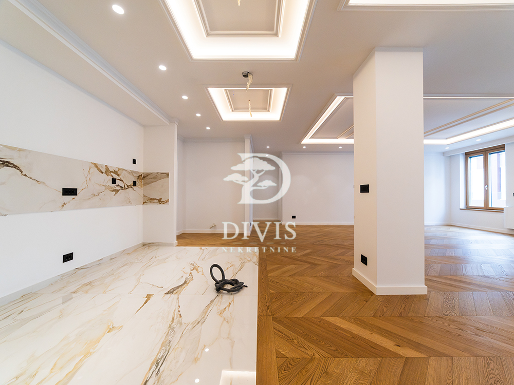 Stan na prodaju u Beogradu, Vračar (Hram), cetvorosoban, 228m2, cena 1254000 evra