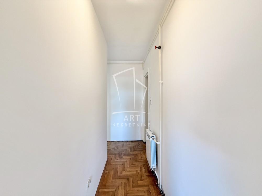 Stan na prodaju u Beogradu, Čukarica, dvosoban, 50m2, cena 132200 evra