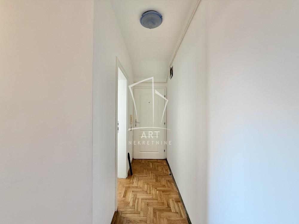 Stan na prodaju u Beogradu, Čukarica, dvosoban, 50m2, cena 132200 evra