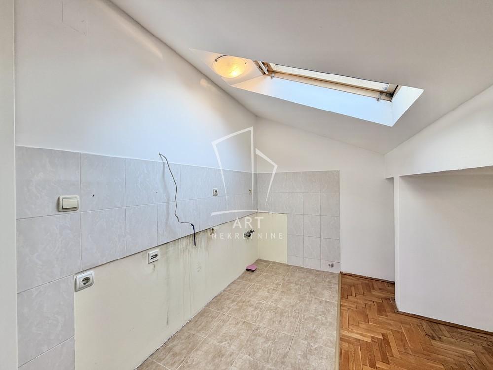 Stan na prodaju u Beogradu, Čukarica, dvosoban, 50m2, cena 132200 evra