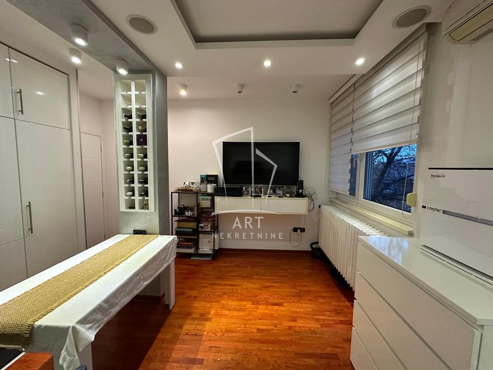 Stan na prodaju u Beogradu, Pašino brdo, jednoiposoban, 38m2, cena 183000 evra