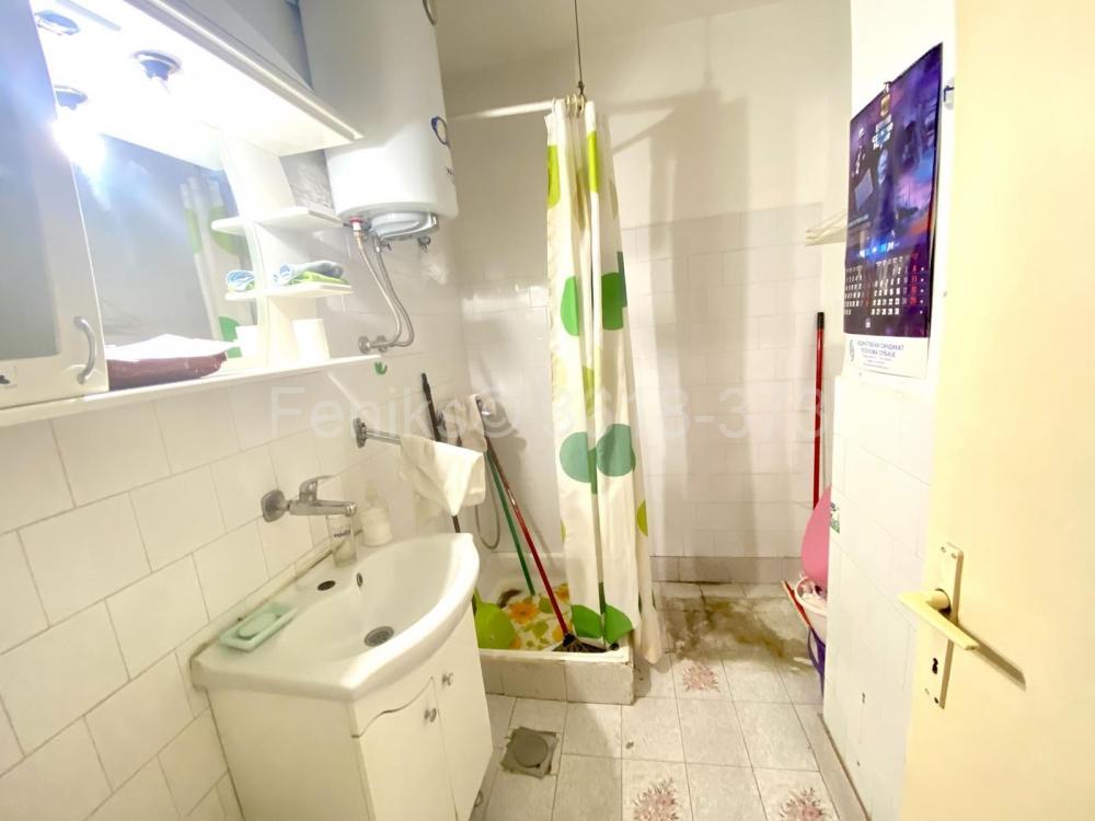 Stan na prodaju u Beogradu, Karaburma, jednosoban, 42m2, cena 115000 evra