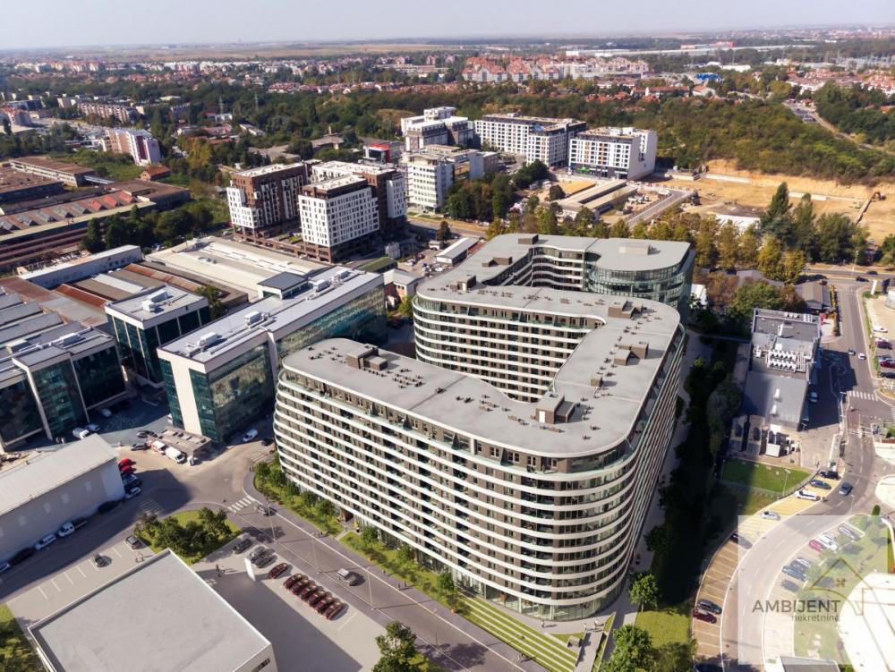 Stan na prodaju u Beogradu, Tošin bunar, trosoban, 76m2, cena 251460 evra