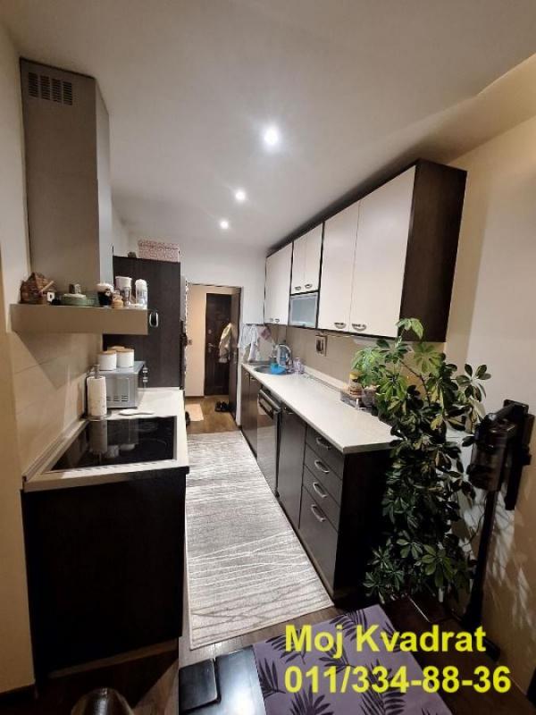 Stan na prodaju u Beogradu, Nova Galenika, dvosoban, 56m2, cena 140000 evra