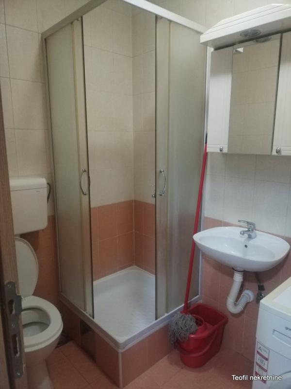 Stan na prodaju u Beogradu, Čukarica, jednoiposoban, 37m2, cena 74000 evra