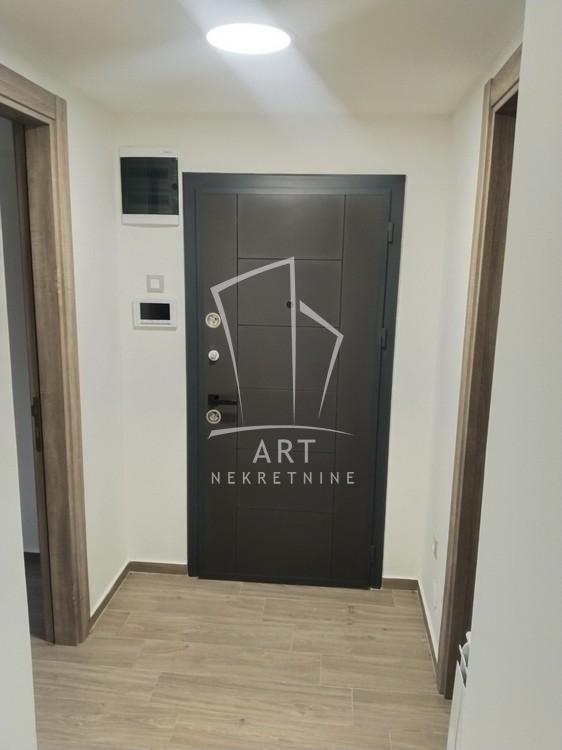 Stan na prodaju u Beogradu, Čukarica, jednoiposoban, 36m2, cena 83000 evra