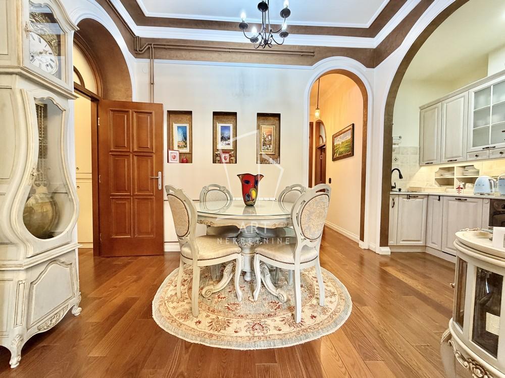 Stan na prodaju u Beogradu, Stari grad, dvosoban, 43m2, cena 260000 evra