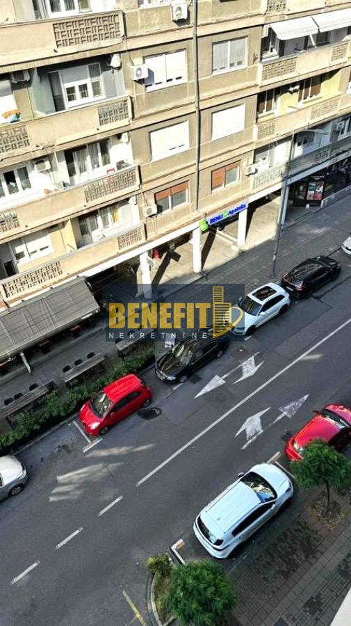 Stan na prodaju u Beogradu, Slavija, dvosoban, 62m2, cena 290000 evra