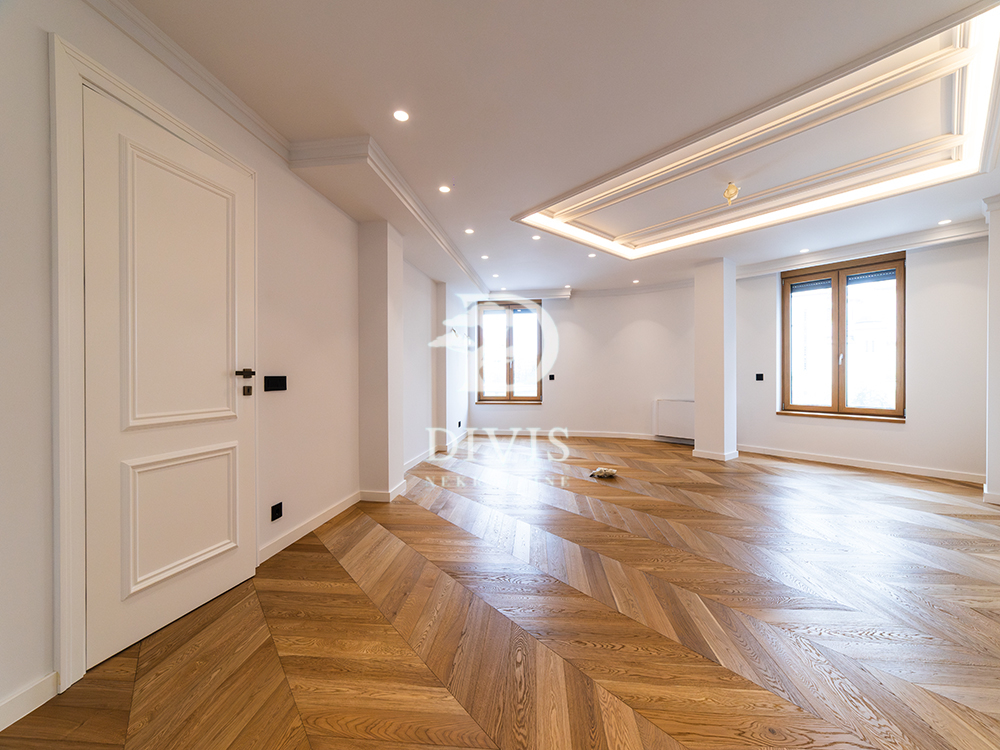 Stan na prodaju u Beogradu, Vračar (Hram), trosoban, 198m2, cena 1089000 evra