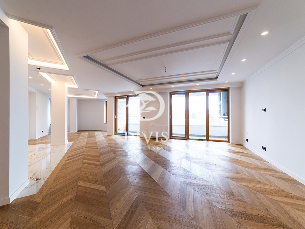 Stan na prodaju u Beogradu, Vračar (Hram), trosoban, 198m2, cena 1089000 evra