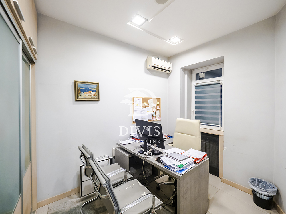 Stan na prodaju u Beogradu, Stari grad,Obilićev venac, dvosoban, 51m2, cena 230000 evra