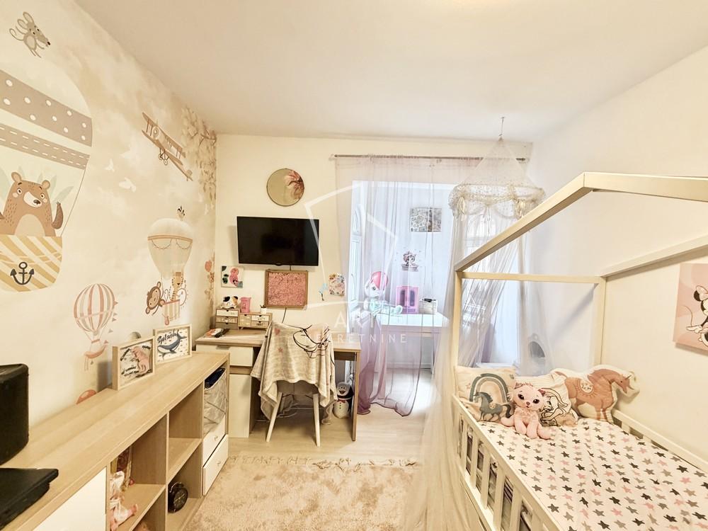 Stan na prodaju u Beogradu, Cvetanova ćuprija, troiposoban, 112m2, cena 185000 evra