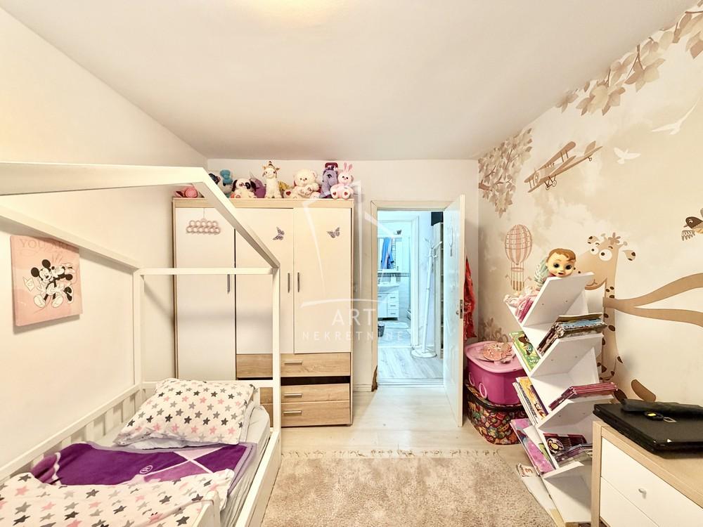 Stan na prodaju u Beogradu, Cvetanova ćuprija, troiposoban, 112m2, cena 185000 evra